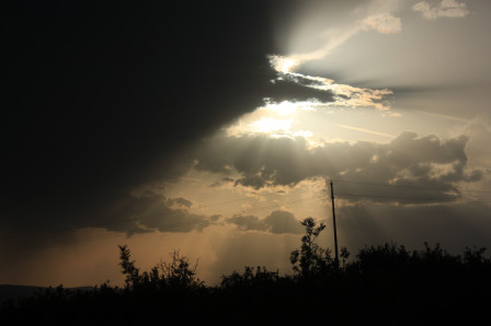 2/06 : Nuages annonçant l'orage avant les éclairs qui ont illuminé toute la nuit