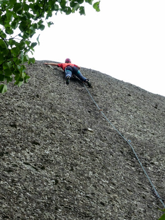 28/05 : Prune qui grimpe sur Doupiani