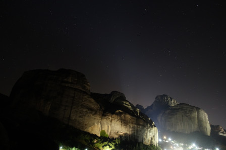 26/05 : Descente à la nuit, Kalambaka depuis le bivouac